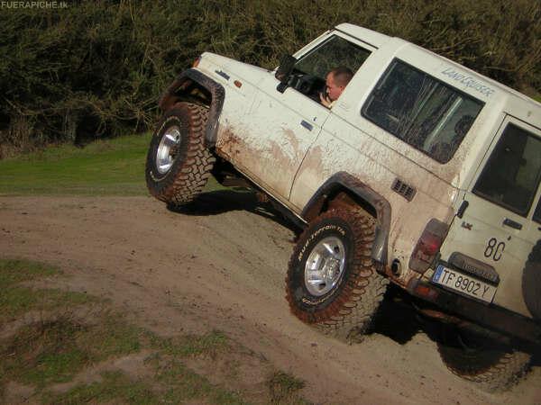 Toyota Land Cruiser KZJ70 4x4